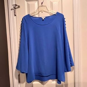 Spense Blue Tunic w/ unique sleeve cutouts and bell flare sleeve